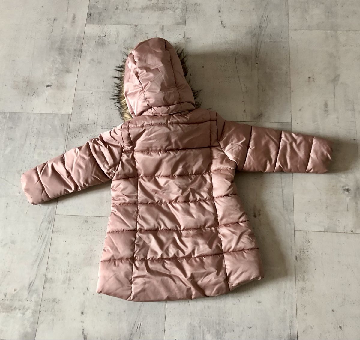 H&M Giacche & Cappotti: Veste hiver taille 104 – Usato da Renan BE venduto da atila08 1