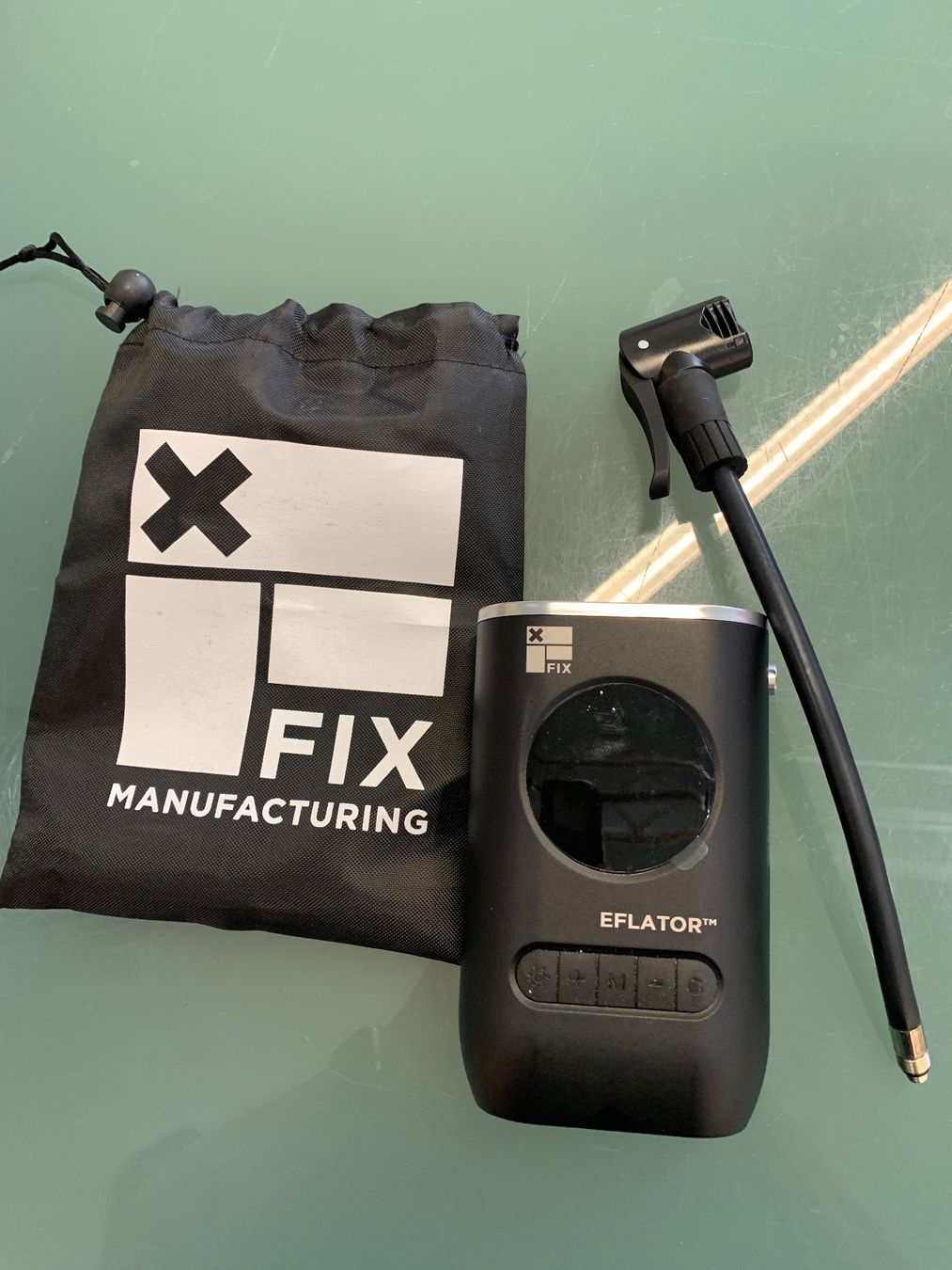 Compresseurs: FIX Manufacturing EFLATOR Luftkompressor mit Zubeh. neuwe... – Neuf avec emballage d'origine à Widen par chilli2hot