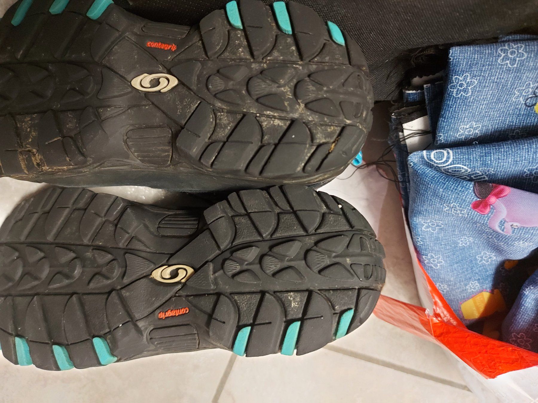 Salomon Scarpe da uomo: Salomon Wanderschuhe Gr. 36, Schwarz/Türkis – Usato da Trimbach venduto da Shanja99 2