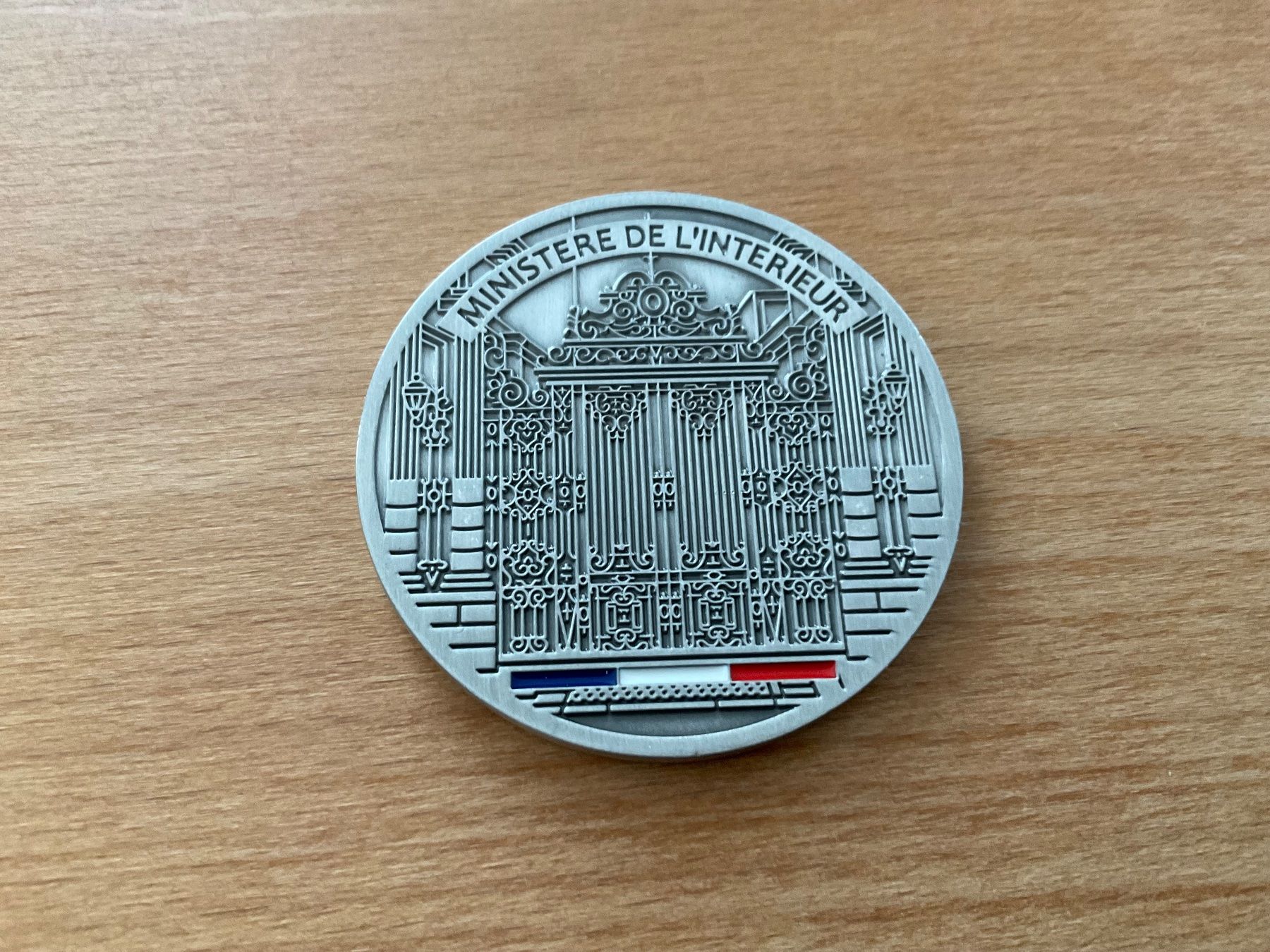Placchette & Badge: Französische Polizei Medaille / Abzeichen – Usato da Lugano venduto da Persepolis