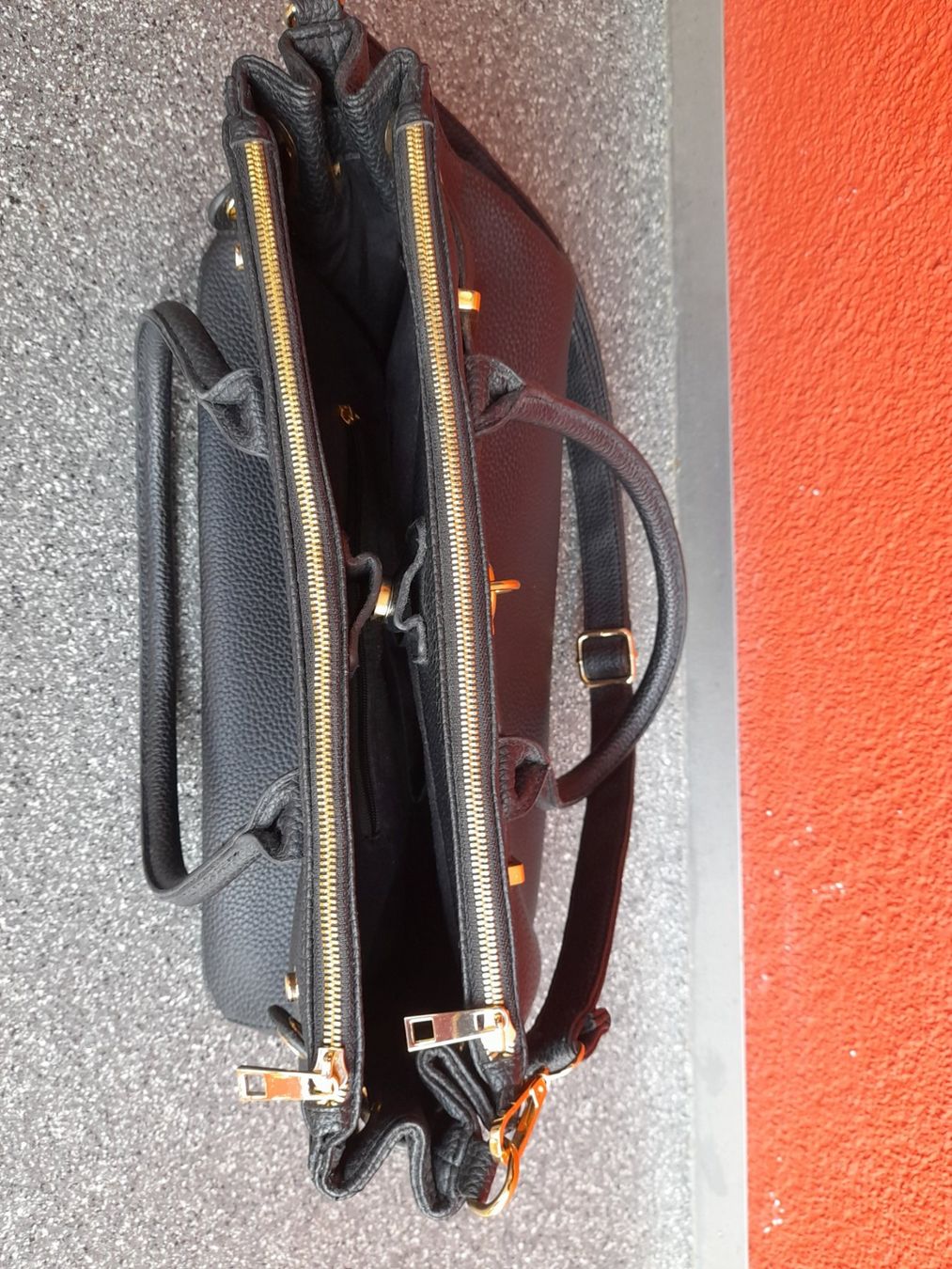 Taschen für Damen: Damenhandtasche – Gebraucht aus Zollikon von TimeIsMoney 3