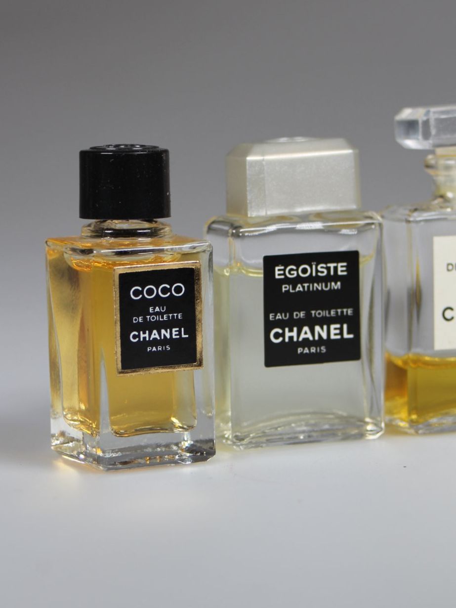 Chanel Parfum & Eau de Toilette: Set mit 5 Chanel Parfum-Miniature – Gebraucht aus Basel von IRMAundFRED 1