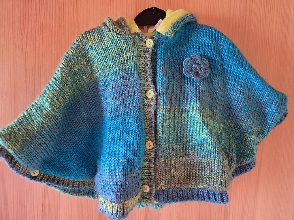 Giacche & Cappotti: Poncho doublé,  avec capuchon – Usato da Chemin venduto da Sophiepittier