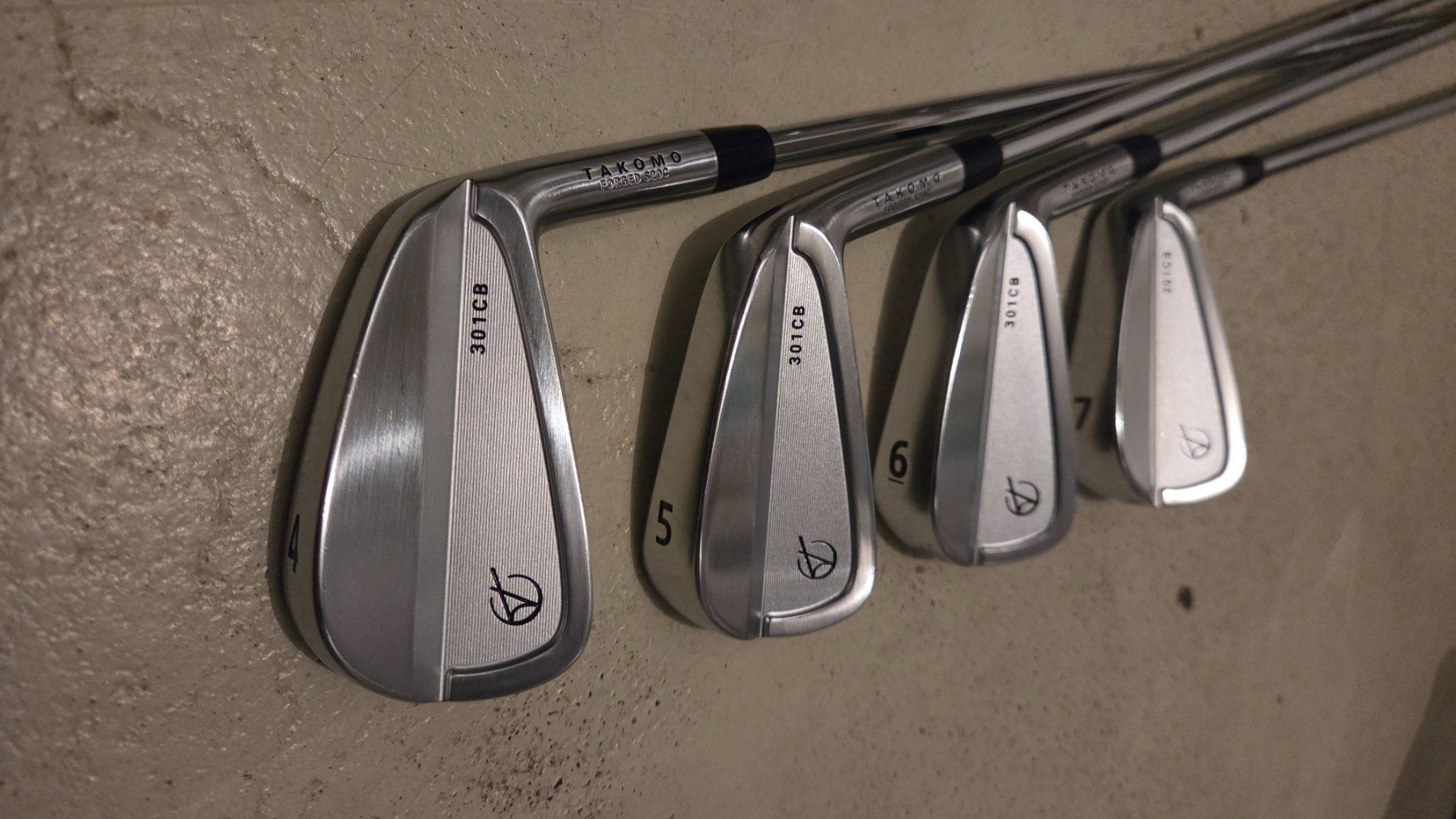 Clubs & Sets: Takomo 301 CB / RH – D'occasion à Bösingen par gregorspychiger 5