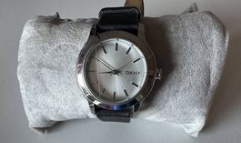 DKNY Uhr schwarz mit Lederarmband