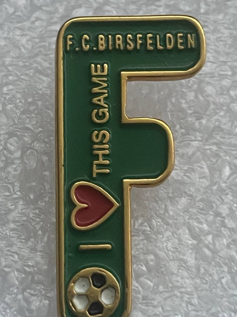 Placchette & Badge: 224. Pin - FC Birsfelden – Usato da Luzern venduto da Irek 1