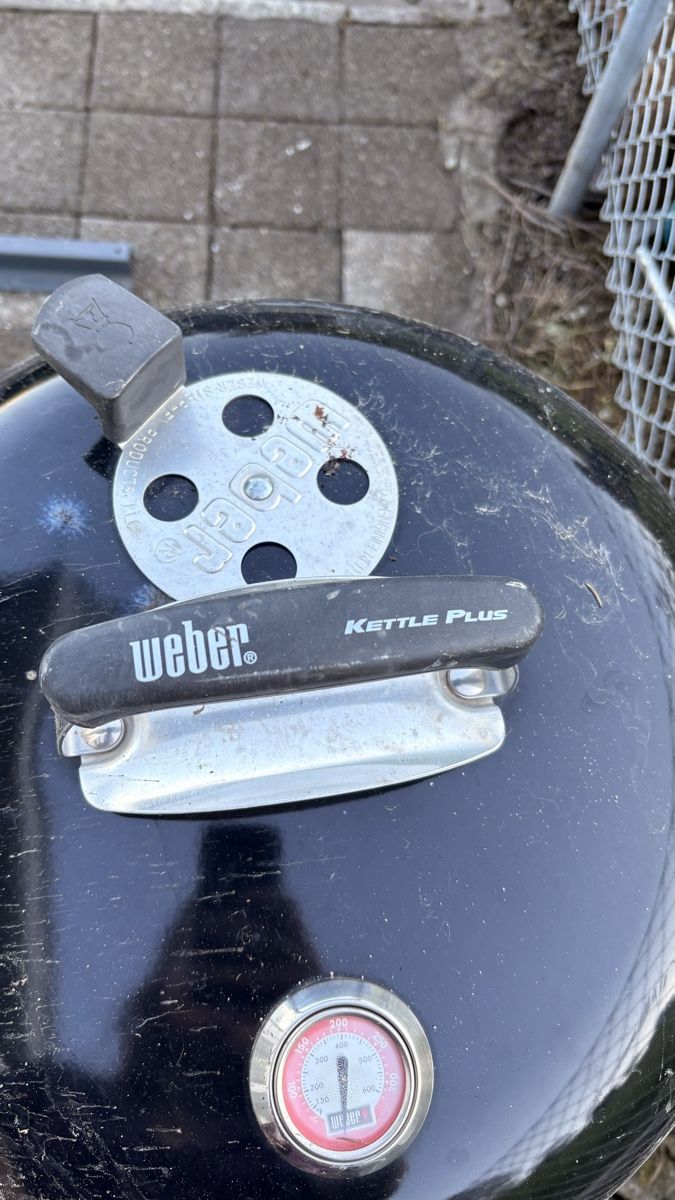 Weber Griglie: Weber kettle plus Kugelgrill zu verkaufen – Usato da Grabs venduto da Balko1 1