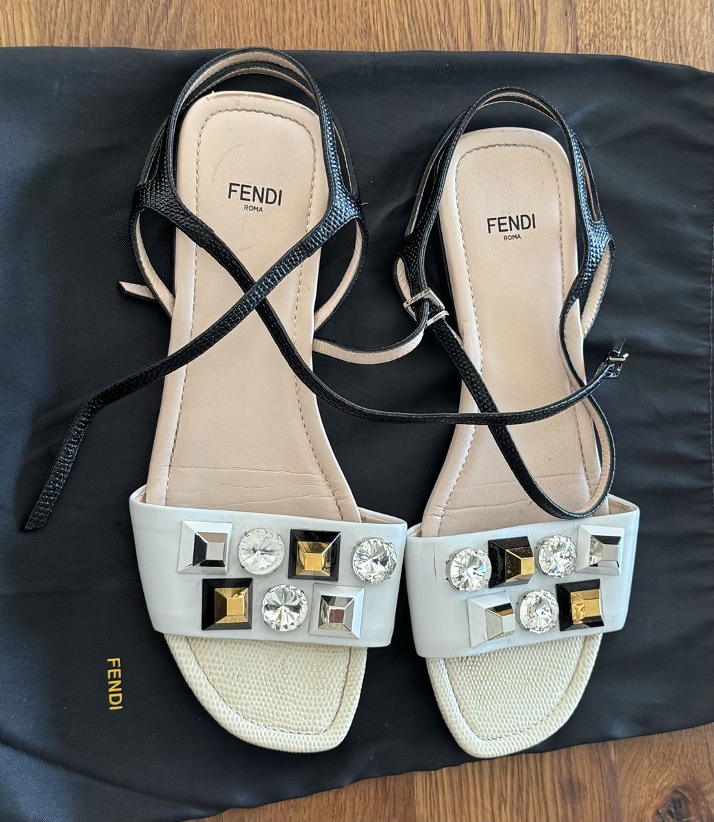 Scarpe da donna: FENDI, studded Sandale, Gr. 40 – Usato da Oberwil BL venduto da cocopalm1068 2