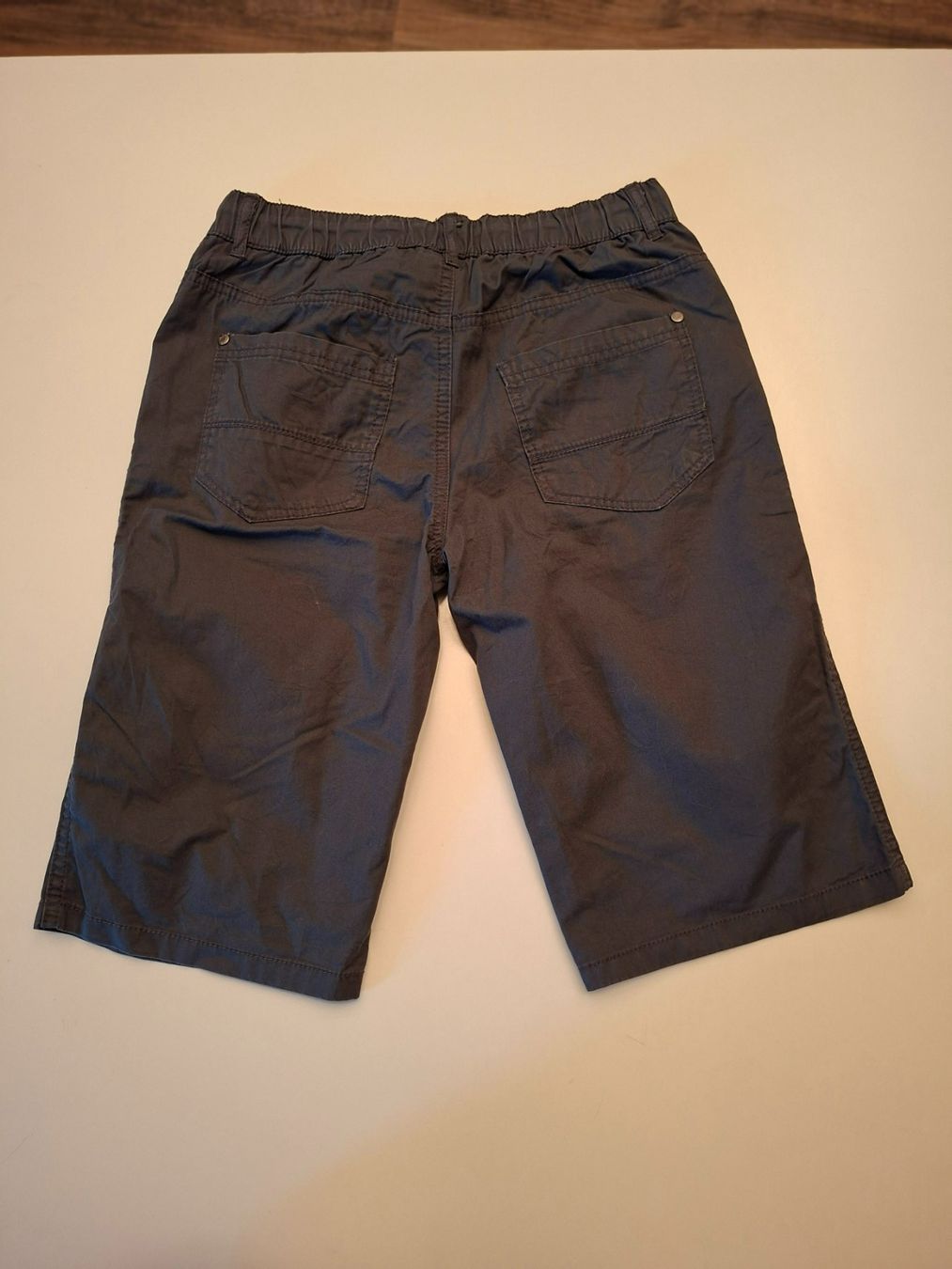 Hosen: Shorts grau Grösse 164 – Gebraucht aus Lohn SH von Zwierbel 1