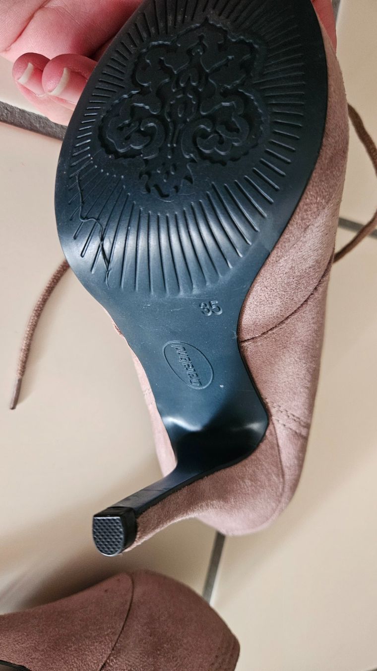 Graceland Scarpe da donna: Tronchetti rosa con stringhe e tacco alto n.35 Graceland – Usato da Melano venduto da H-Sara 1