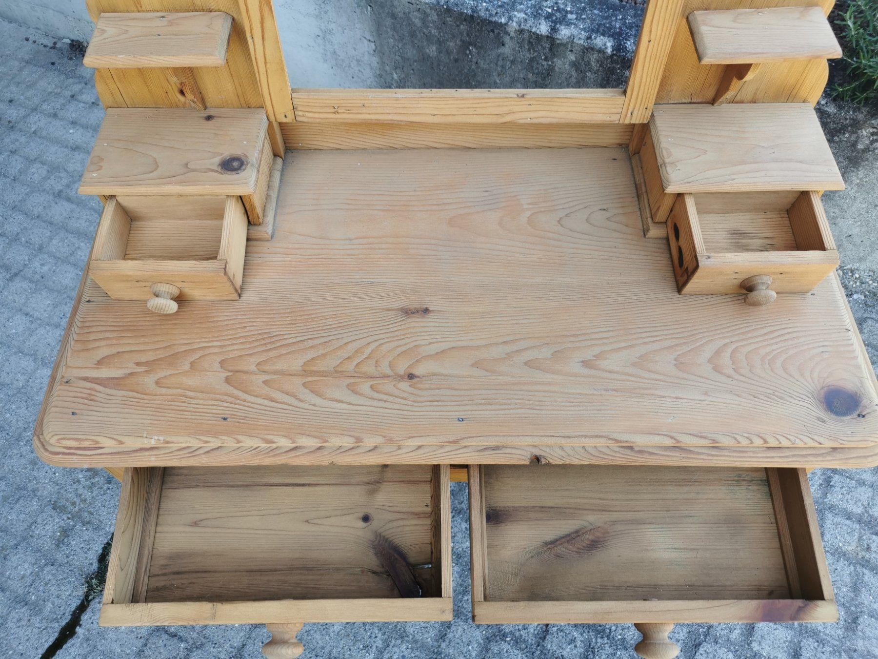 Tavoli da trucco: Coiffeuse ancienne - Bureau d'enfant – Usato da Villarsiviriaux venduto da Benhus 2