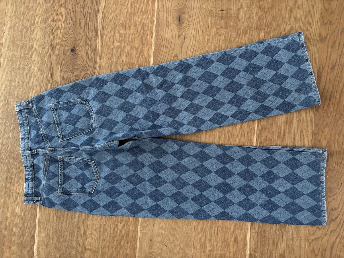 H&M Pantaloni: H&M Jeans kariert – Usato da Würenlos venduto da Ashley24 1