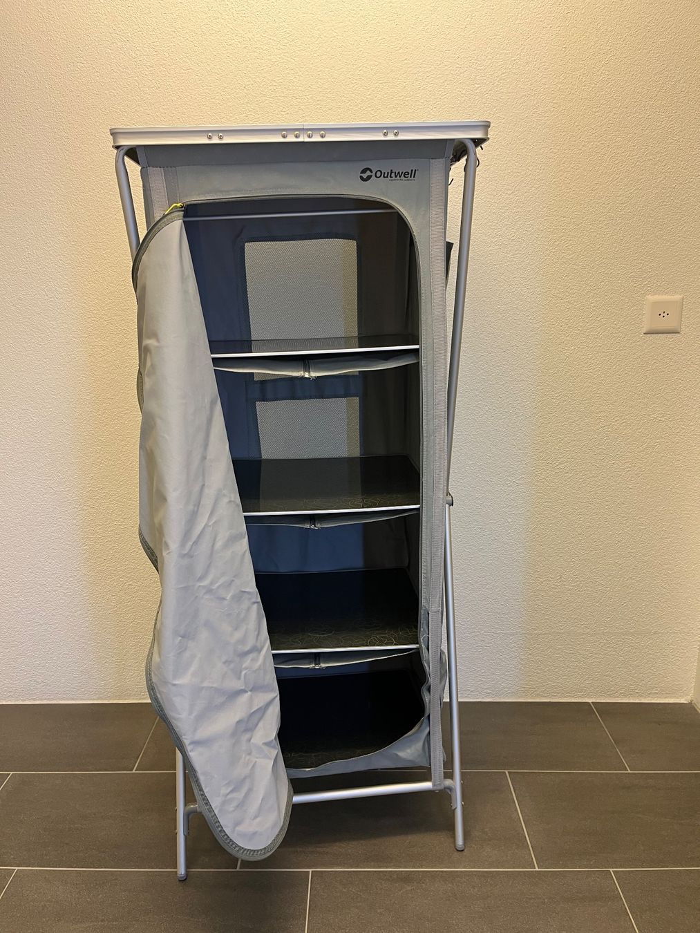 Outwell Armadi: Outwell Hochschrank Bermuda – Usato da Konolfingen venduto da davore 4