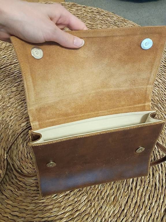 Sacs femmes: Zweifarbige Ledertasche – D'occasion à Zürich par Melianea 2