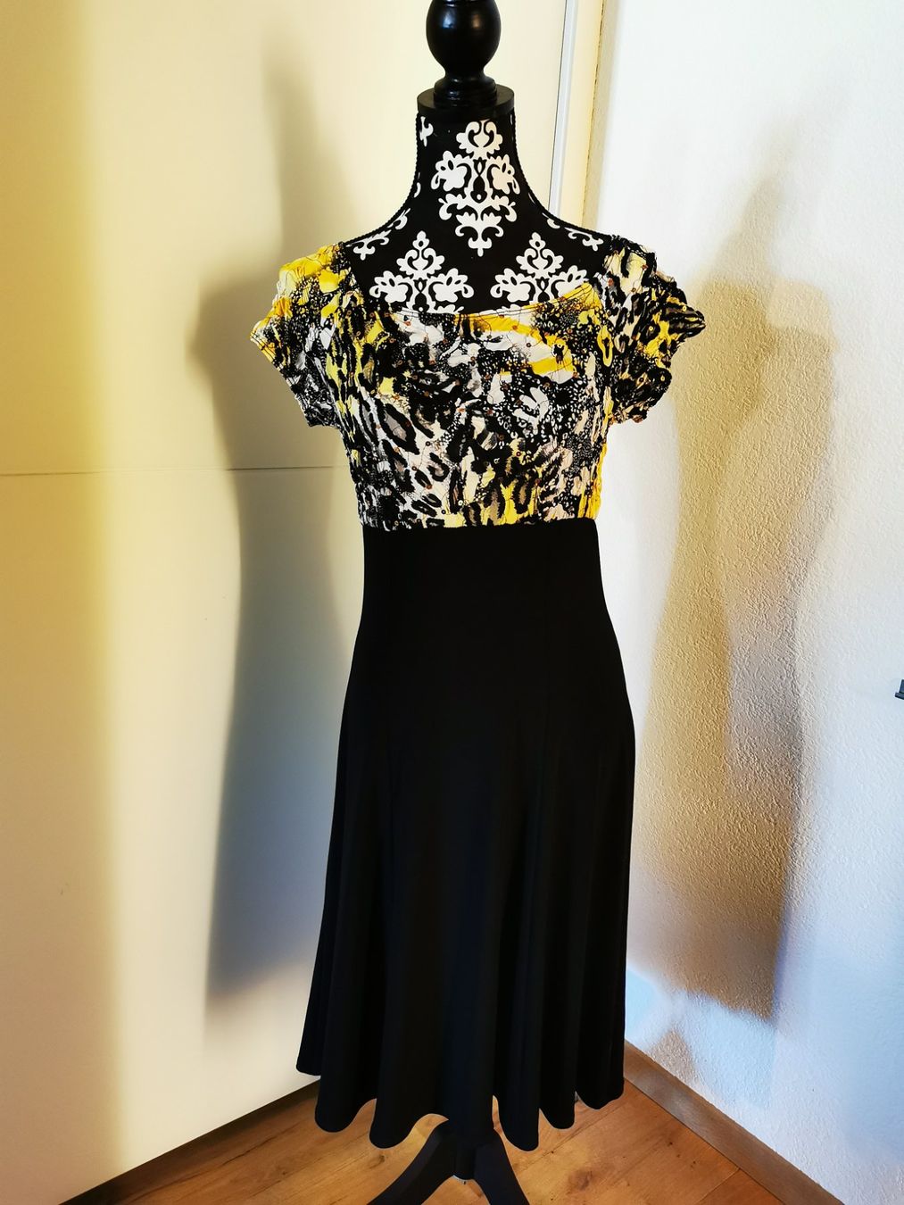 Kleider: Top Kleid von Frank Lyman – Neu (gemäss Beschreibung) aus Menziken von Giulietta1