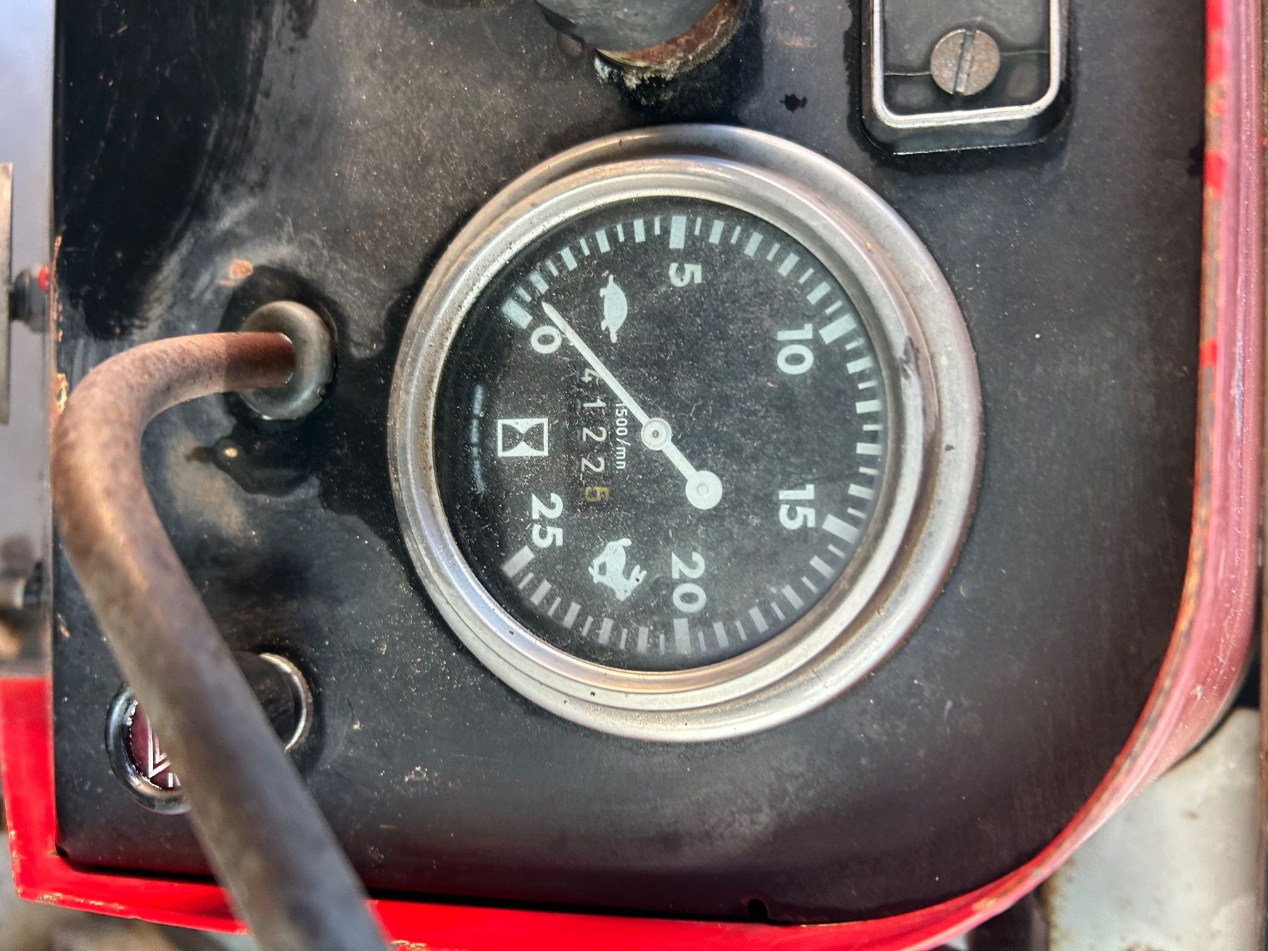 Massey Ferguson Traktoren: Traktor  Massey - Ferguson  595  -8 – Gebraucht aus Frick von hipi33 3