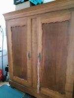 Antiker Holzschrank
