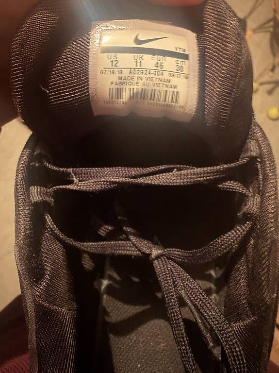 Scarpe da uomo: NIKE AIR MAX 270 SNEAKERS – Usato da Gümligen venduto da dav_s5rr 2