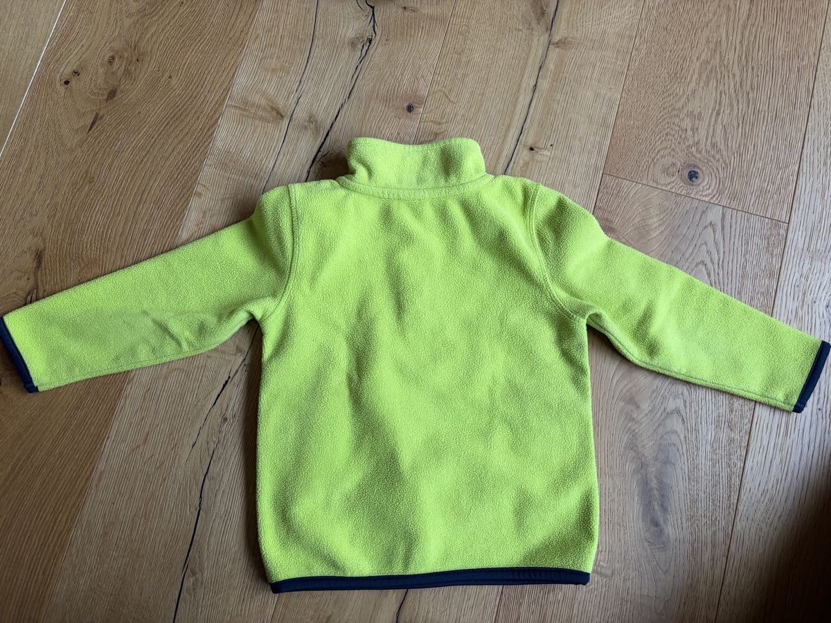 C&A Pullover & Sweatshirts: Fleece Pullover grün Grösse 92 – Gebraucht aus Gähwil von sabu22 1