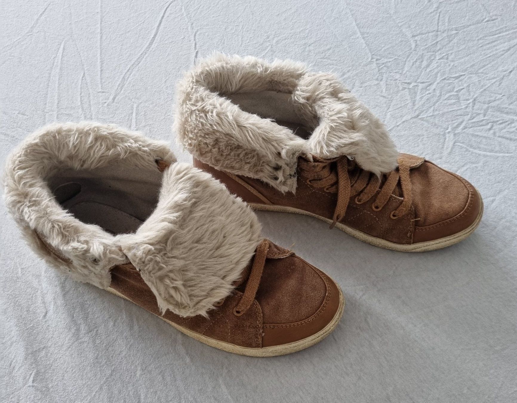 Kappa Scarpe da donna: Damen-Winterturnschuh "Kappa" (Gr. 39) – Usato da Gams venduto da federli29