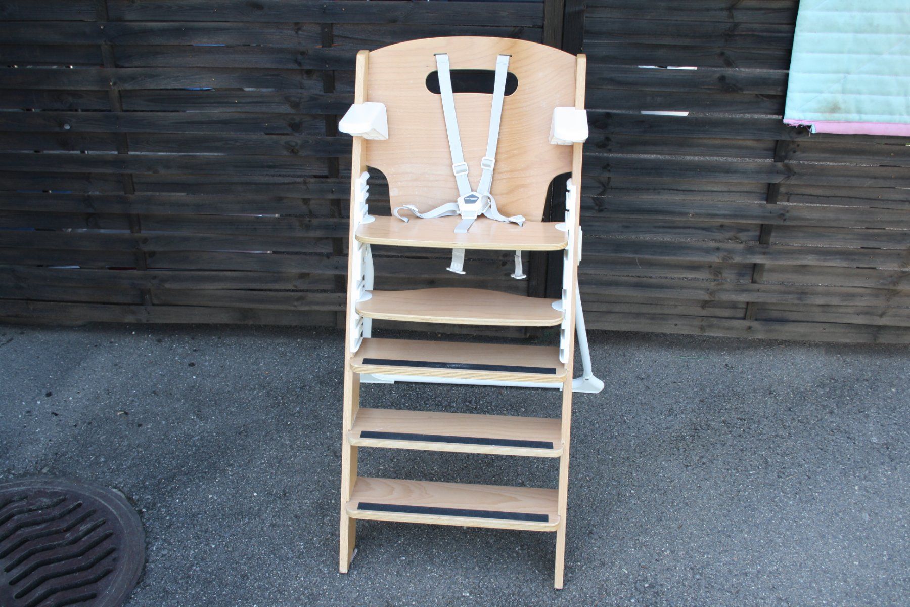 Chaises hautes: KINDER HOCH STUHL  CHILDHOME – D'occasion à Wauwil par Pneuedy