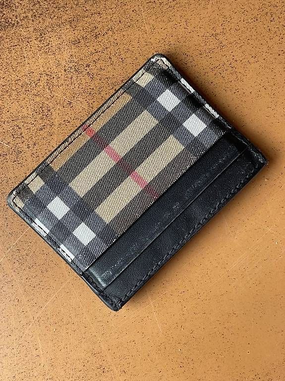Burberry Brieftaschen: Burberry Portemonnaie Leder – Gebraucht aus Glattfelden von CaptainM12 1
