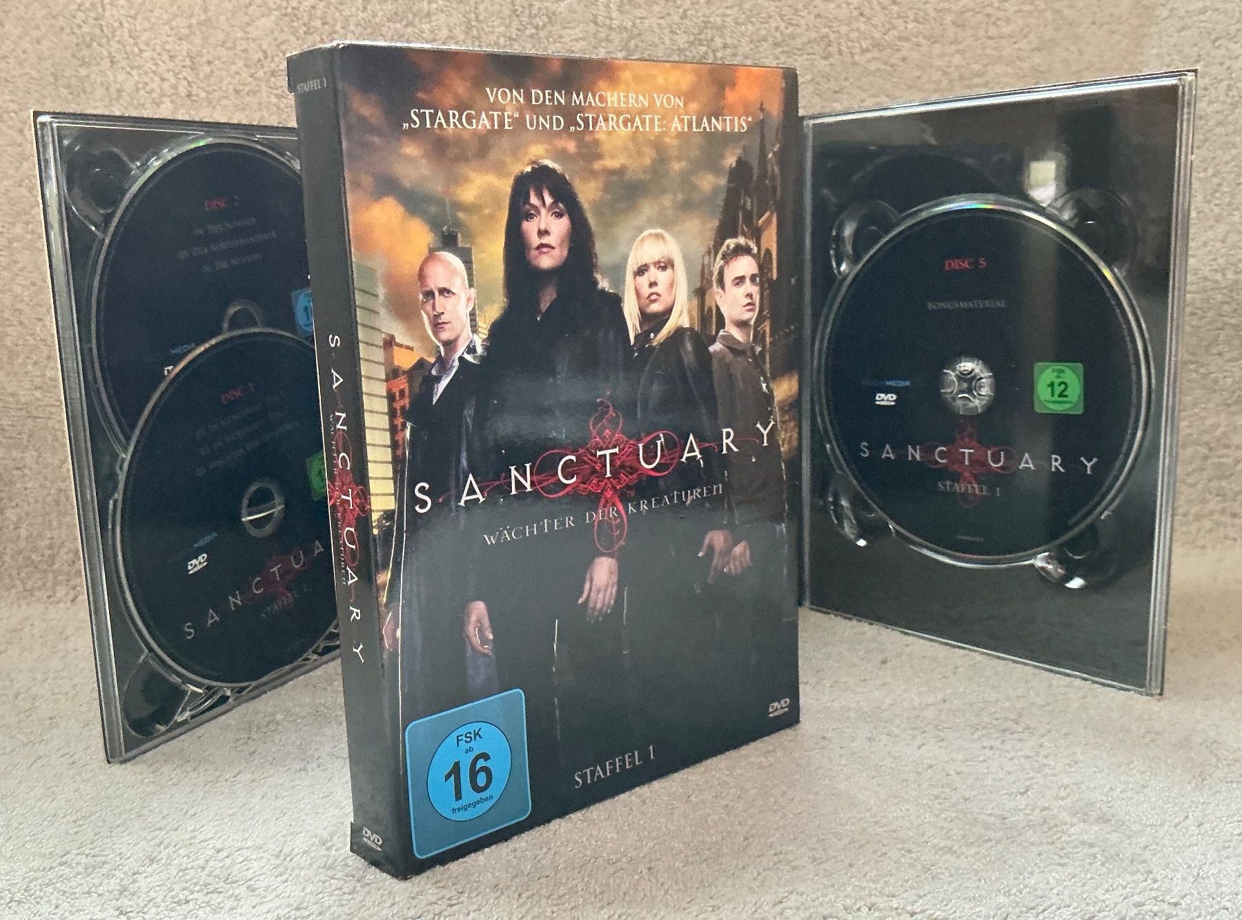 Tutti i DVDs: SANCTUARY - Staffel 1 (De-En) – Usato da Wolfhausen venduto da uchuva26 2