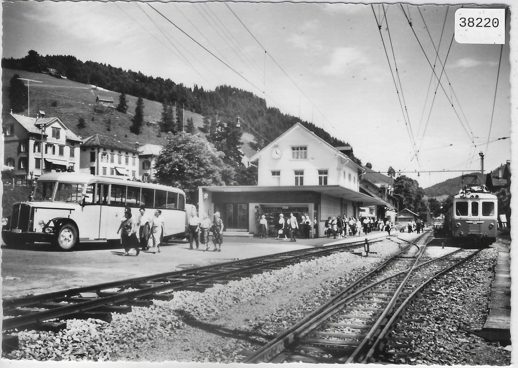 Cartoline postali: Bahnhof Urnäsch - Bahn & Postauto – Usato da Ettingen venduto da Kartenplanet