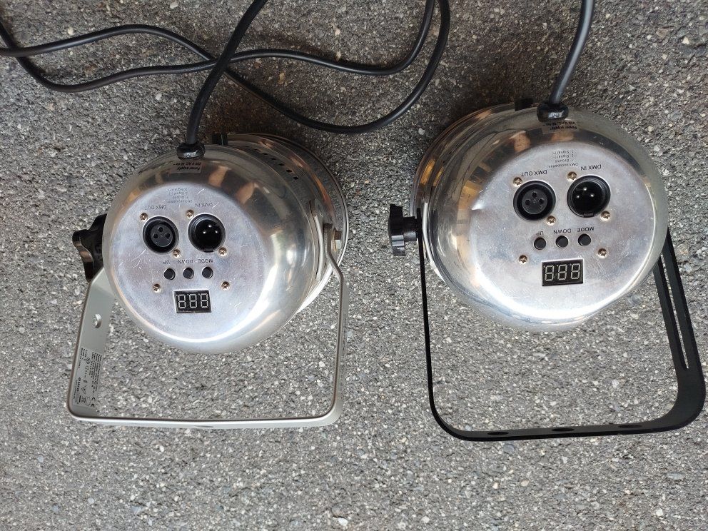Fari: 2x LED PAR Scheinwerfer DMX gebraucht – Usato da Bonaduz venduto da Mikebond