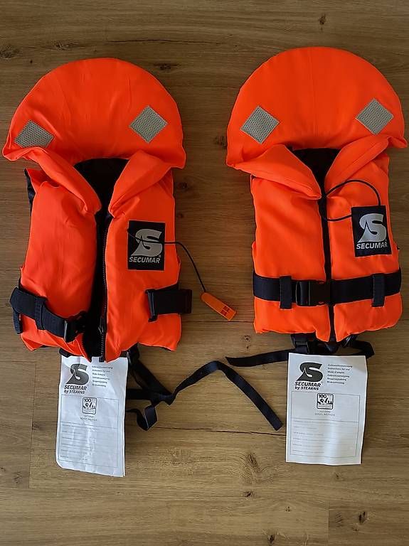Giubbotti di salvataggio: Kinderschwimmwesten – Usato da Niederuzwil venduto da Ferdi_Fuchs