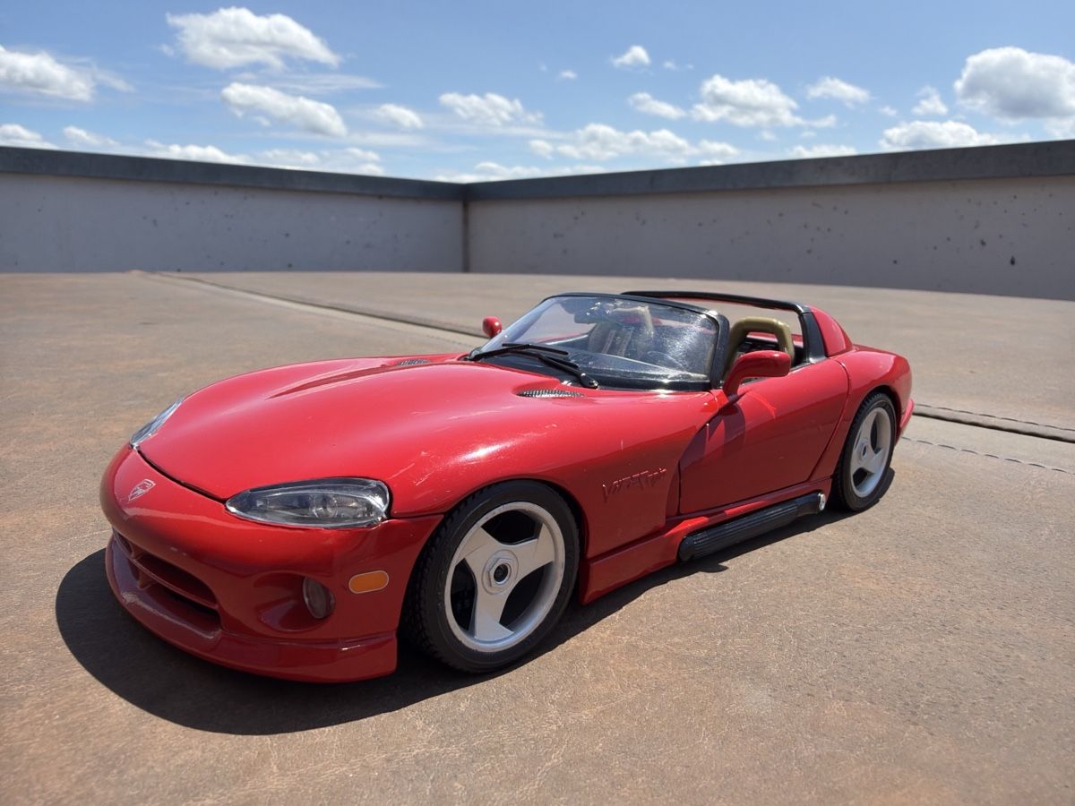 Bburago Modellini d'auto: Dodge Viper RT/10 - 1/18 - Bburago – Usato da Wolfwil venduto da Rolex1