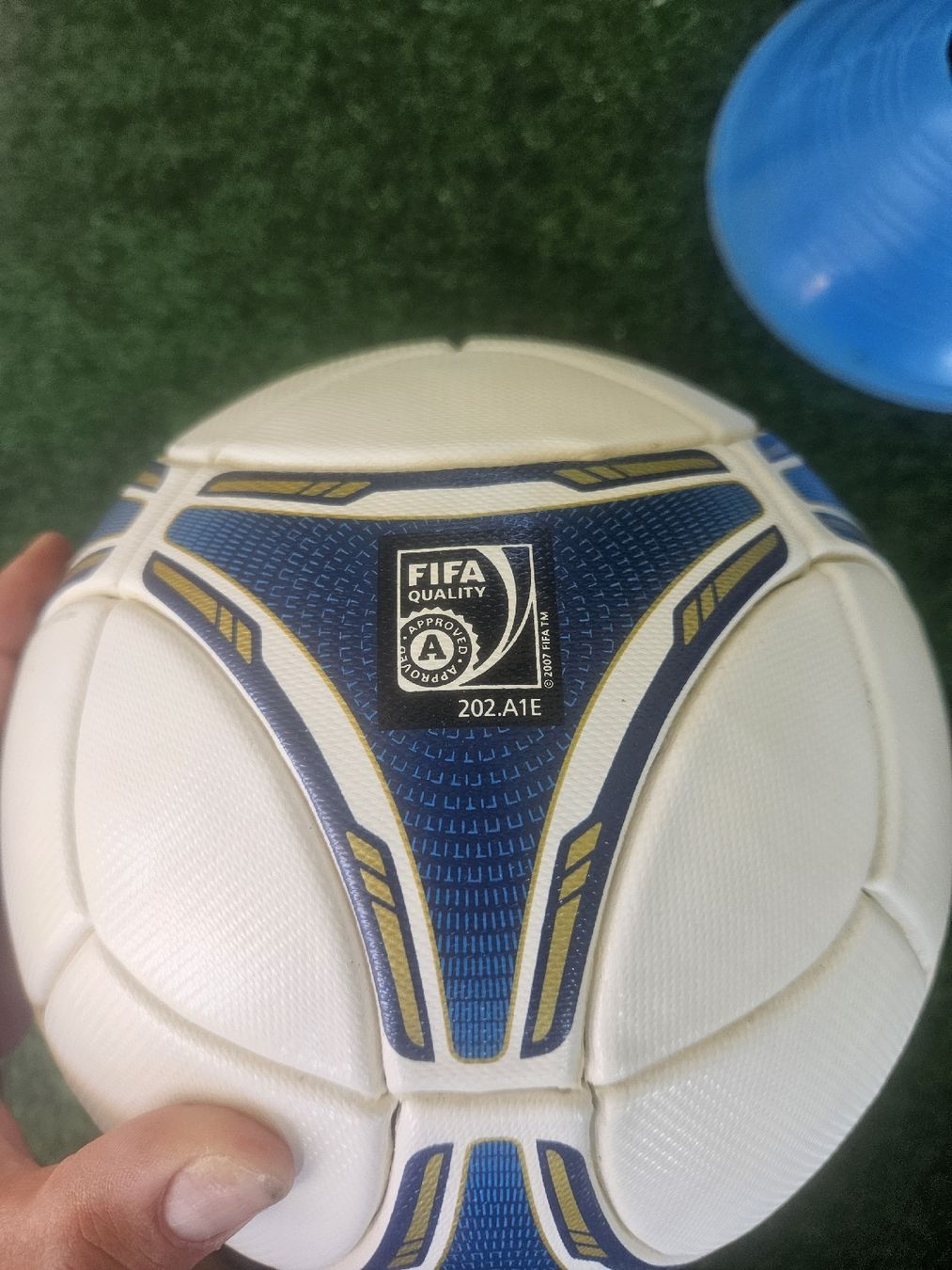 Adidas Bälle: Adidas Official Matchball Tango 12  – Defekt aus Emmenbrücke von TopGato 5