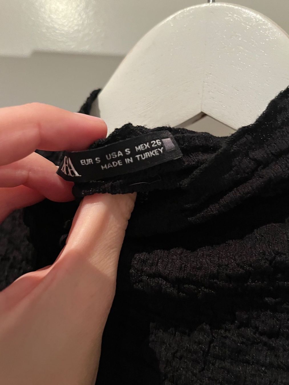 Top: Ärmelloses Strick-Top, schwarz, Strukturmuster – Usato da Gockhausen venduto da Takatuka04 1