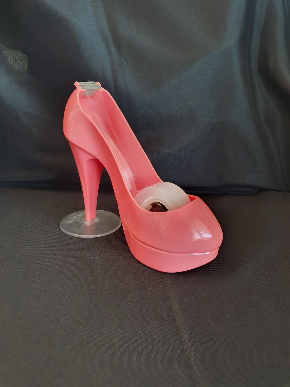 Alle Werkzeuge: Klebebandabroller Damenschuh rosa – Gebraucht aus Alterswil FR von Maylea01 1