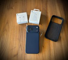 Apple iPhone 17 Pro Max 1TB in Tiefblau - Neuwertig