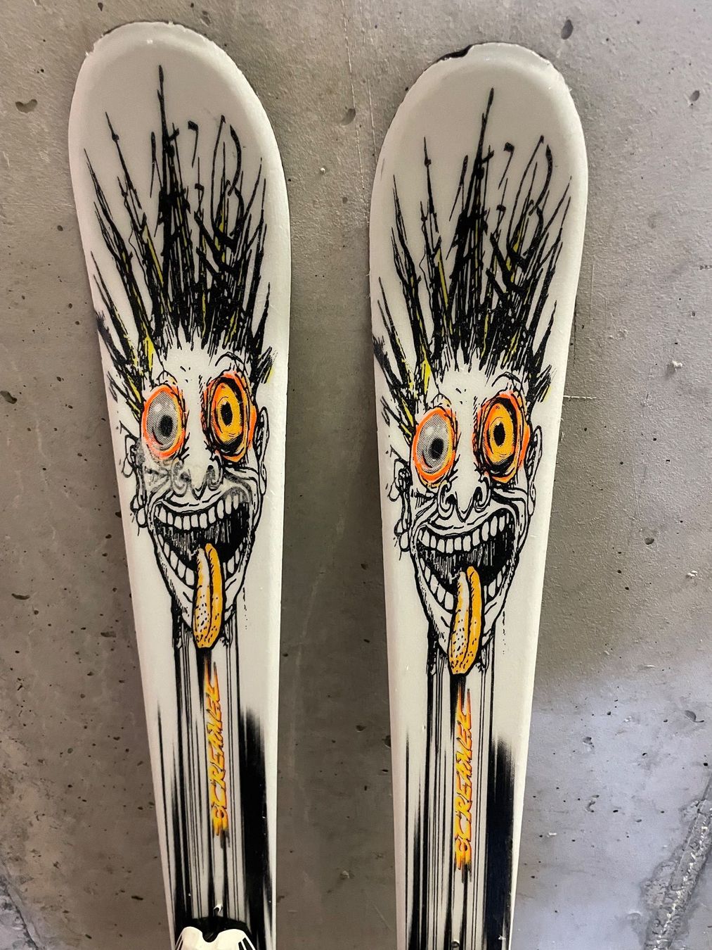 Sci: Freestyle Scream Ski 137cm, gebraucht – Usato da Zug venduto da falama
