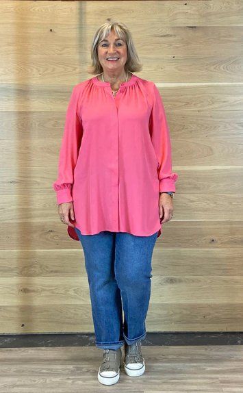 Riani Blusen: Edle RIANI Bluse pink Gr. 40 - 426129 – Gebraucht aus Küssnacht am Rigi von Good4Deckeli 1