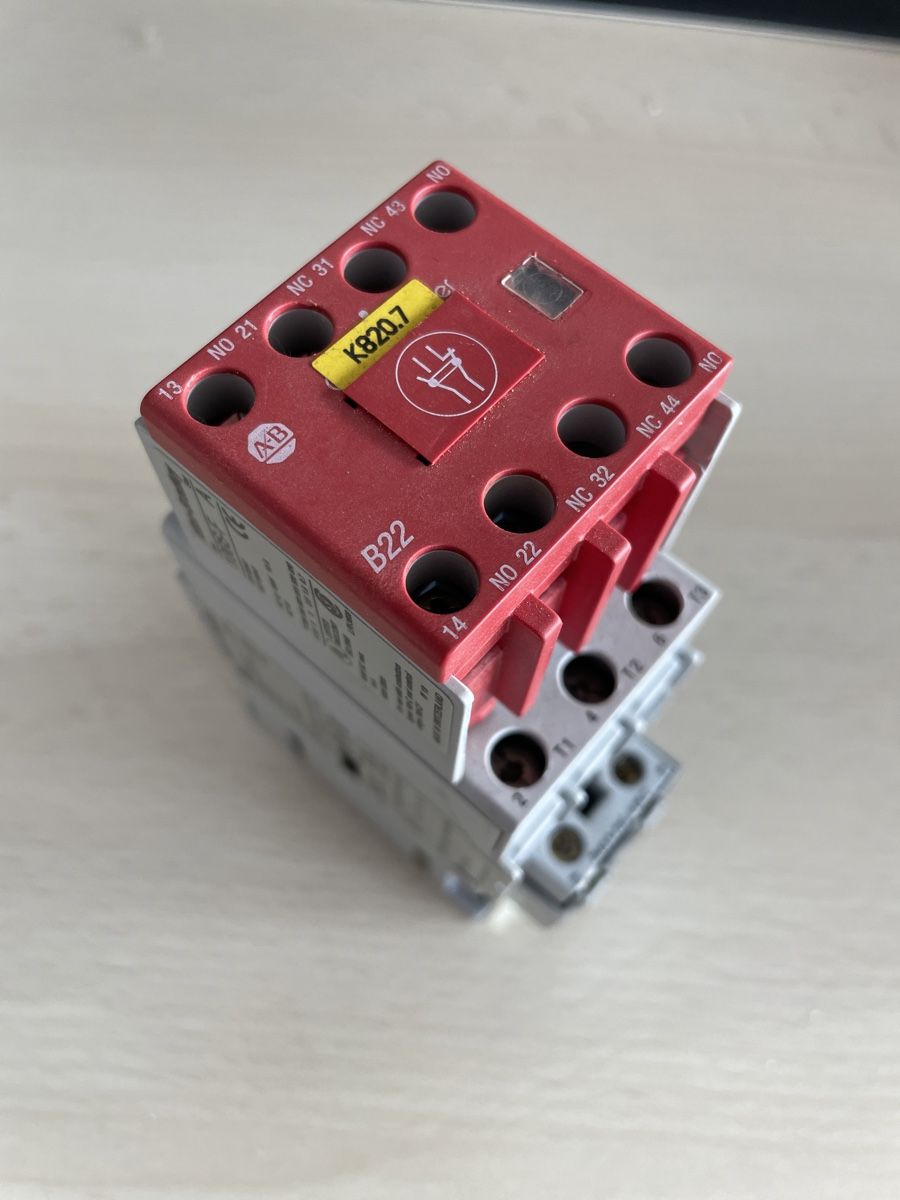 Elektronikbauteile: Allen Bradley Sicherheitsschütz 37A – Gebraucht aus Zetzwil von Sani262 1