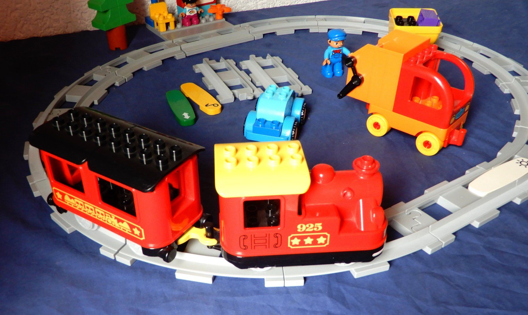 Lego Kit di costruzioni: Duplo Dampfeisenbahn 10874 + Auto + Müllabfur – Usato da Senèdes venduto da tintinette43 7