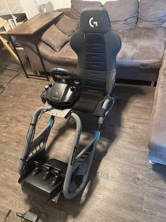 Sedie: Playseat Trophy G + Volant G923 SE – Usato da Le Locle venduto da all_mtt9