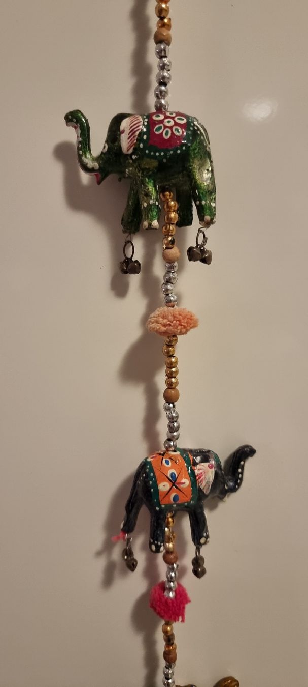 Tutte le decorazioni: Deko Elefanten Kette gebraucht – Usato da Chur venduto da hungerj