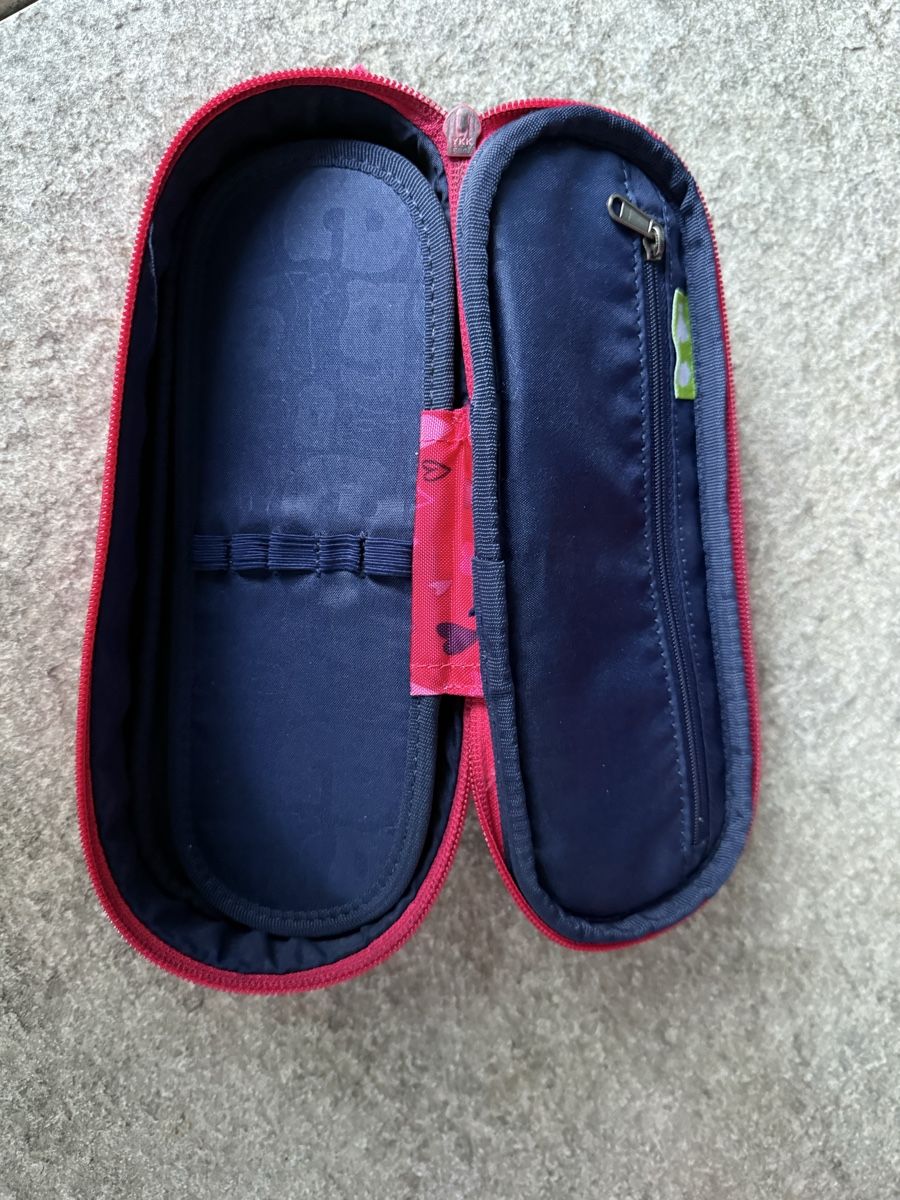 Ergobag Borse & Zaini: Ergobag Schulrucksack Set Mädchen Pink Hearts – Usato da Altbüron venduto da Schlofmoetzli 8