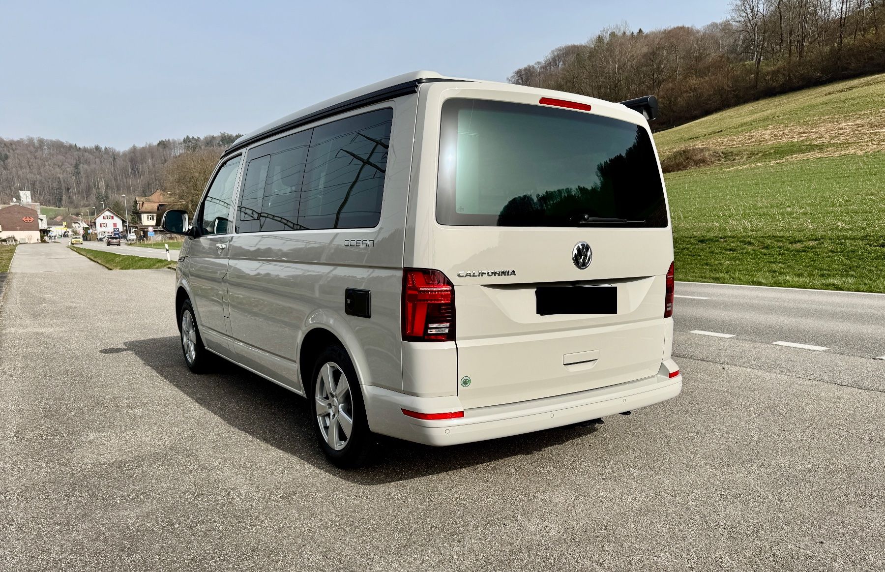 VW Veicoli da campeggio: VW T6.1 California Ocean Liberty – Usato da Roggwil BE venduto da tomasku 2
