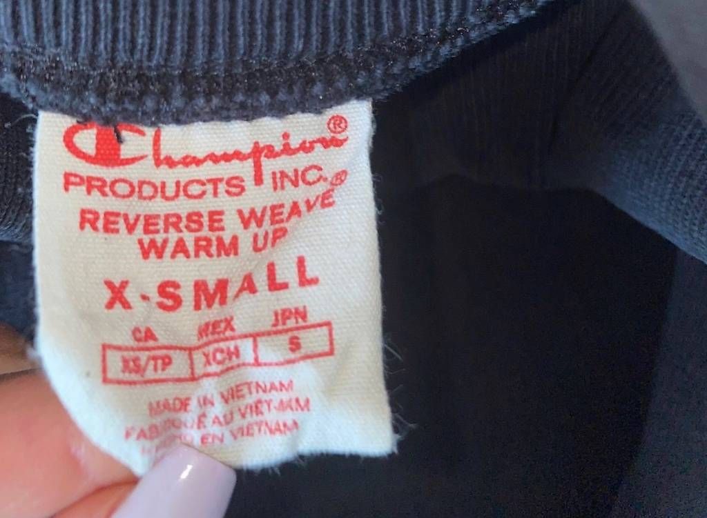 Maglioni & Felpe: Champion Pullover – Usato da Gossau SG venduto da An_mau10 1
