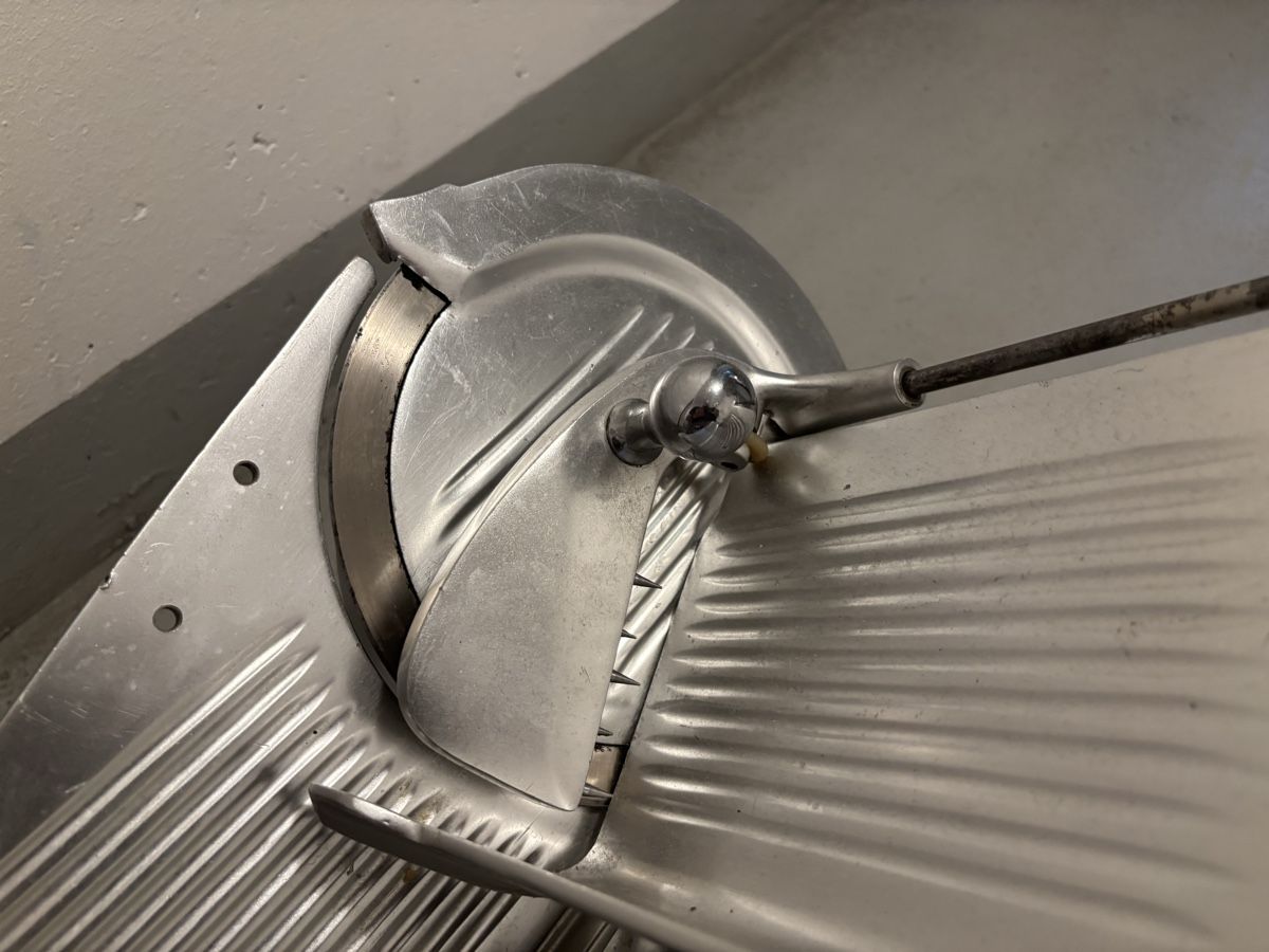 Elettrodomestici da cucina: Professionelle Aufschnittmaschine Fleischschneidemaschine – Usato da Winterthur venduto da sutti02 2