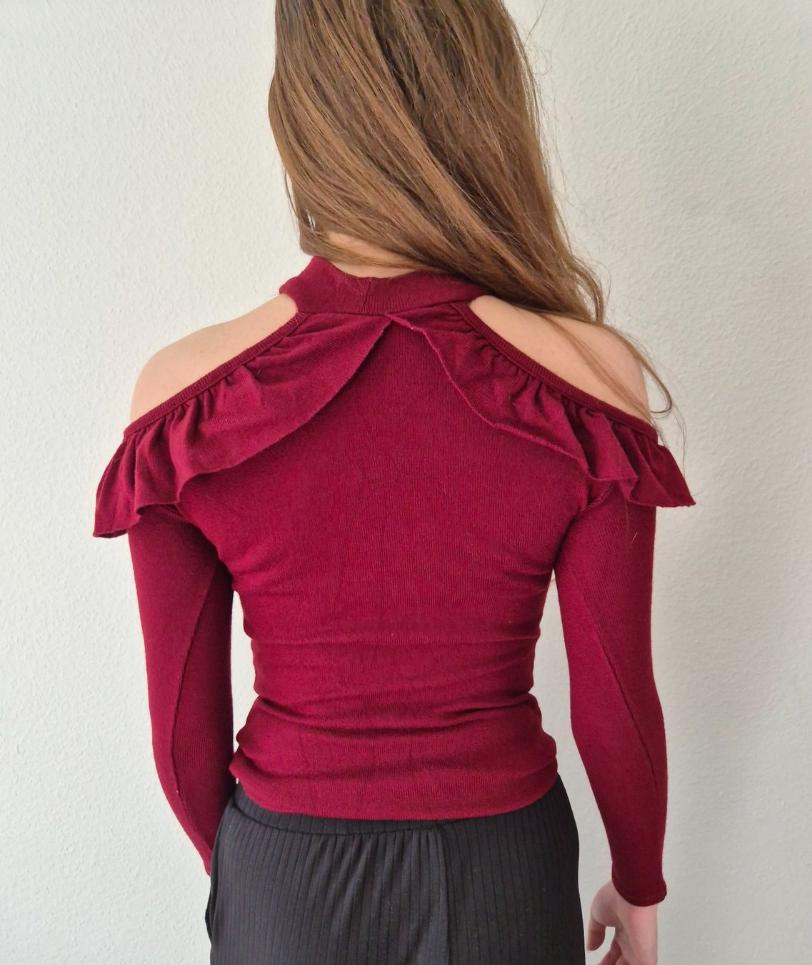 Pulls & Sweat-shirts: PULLOVER PULLI SNOW S 36 CUT OUTS VOLANTS,  TOP ZU JEANS – Neuf (Voir description) à Elsau par the-colorful-side 1