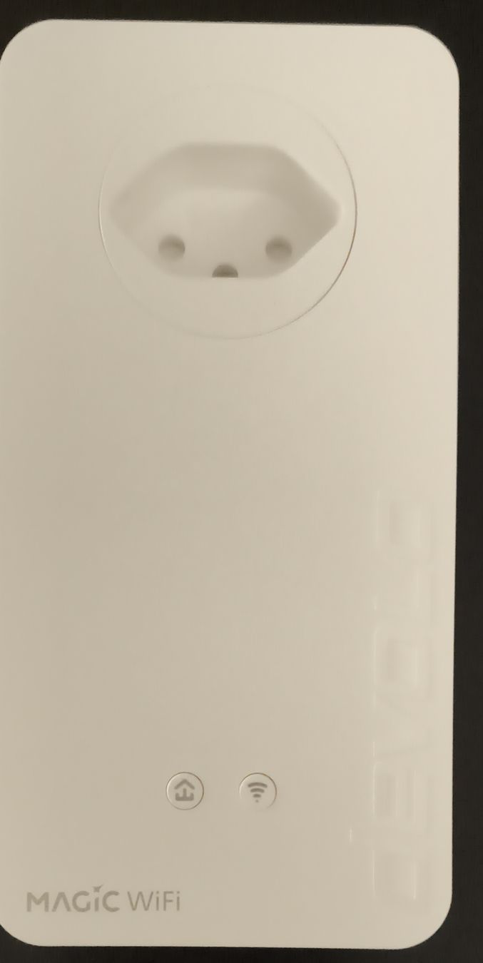Devolo Laufwerke & Adapter: Devolo Magic 2 WiFi & LAN Powerline Set, 3 Adapter – Gebraucht aus Hittnau von mauzi1984 3