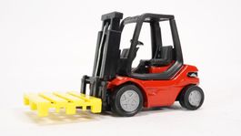 e30 Siku ± 1.72 Hubschtabler Linde H30 rot