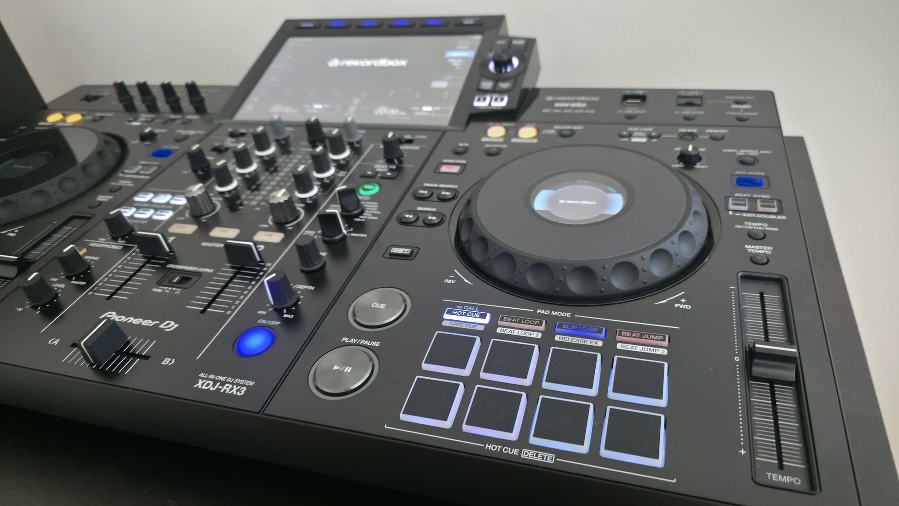 Pioneer Console di mixaggio: Pioneer DJ XDJ RX3 / Controller – Usato da Chur venduto da pat_6y5t 1