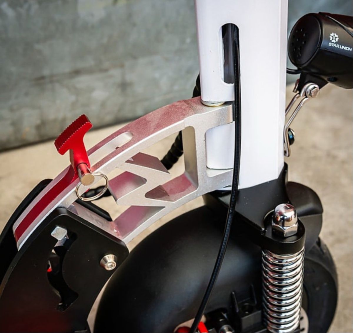 Scooters: E scooter Trottinet – D'occasion à Birrwil par Hollhan1